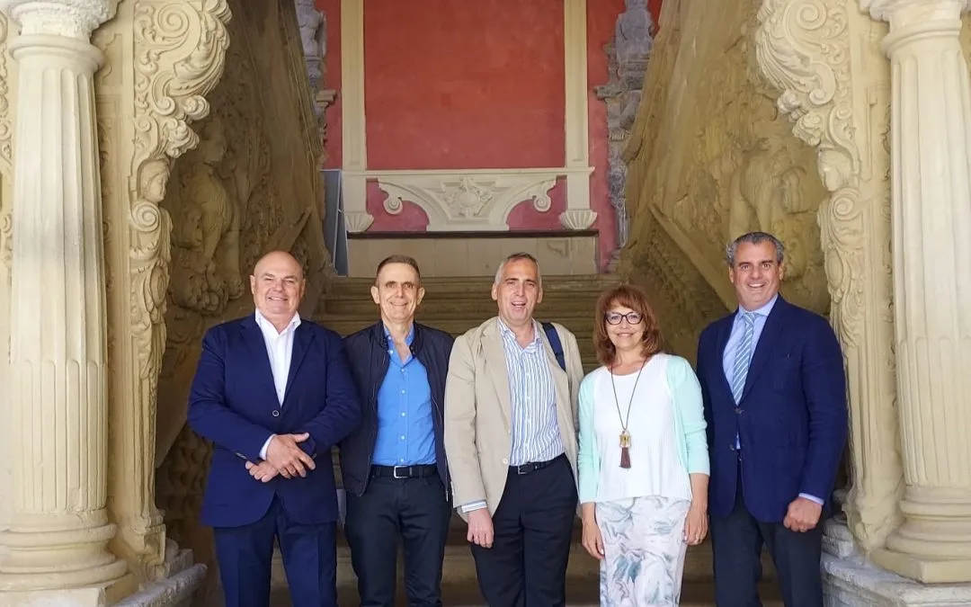 Un año más, el Colegio de Veterinarios de Jaén se une a la propuesta formativa de la UNIA, becando tres de sus cursos.