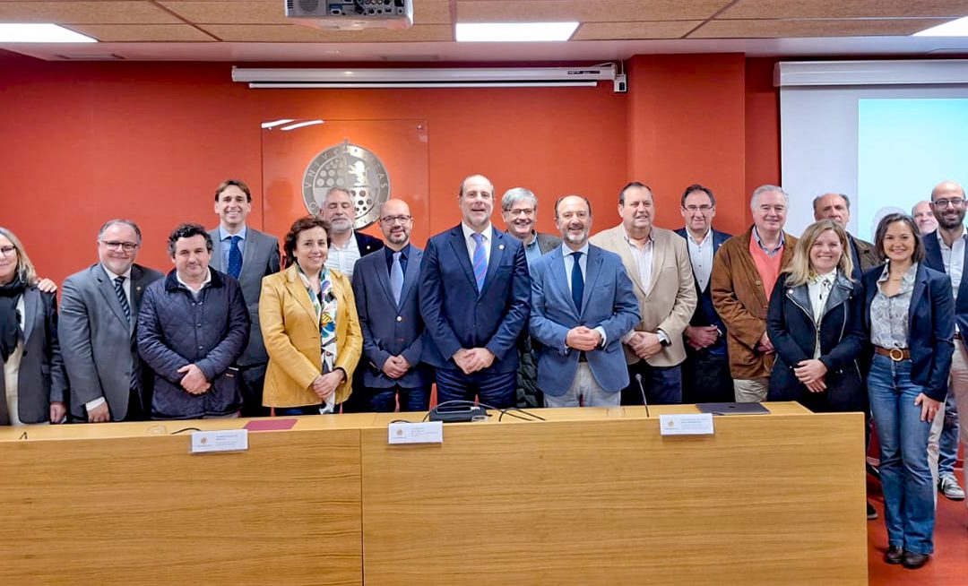 La formación, centra el objetivo de colaboración entre la Universidad de Jaén y la Unión Profesional de Jaén