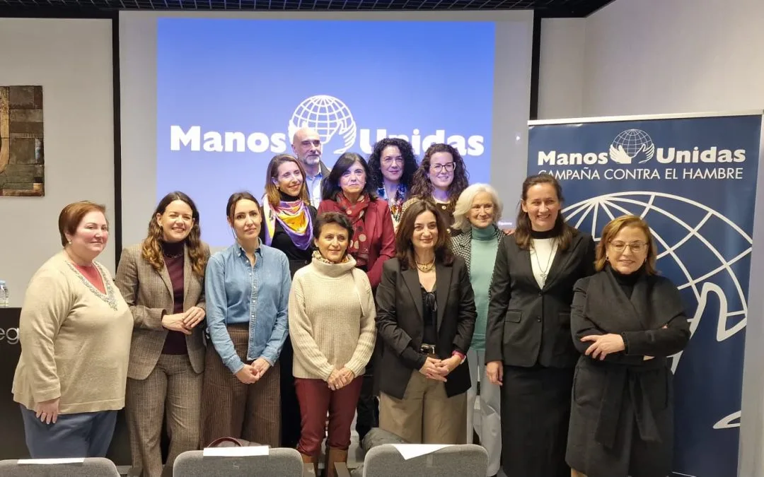 MANOS UNIDAS EN GUERRA CONTRA EL HAMBRE